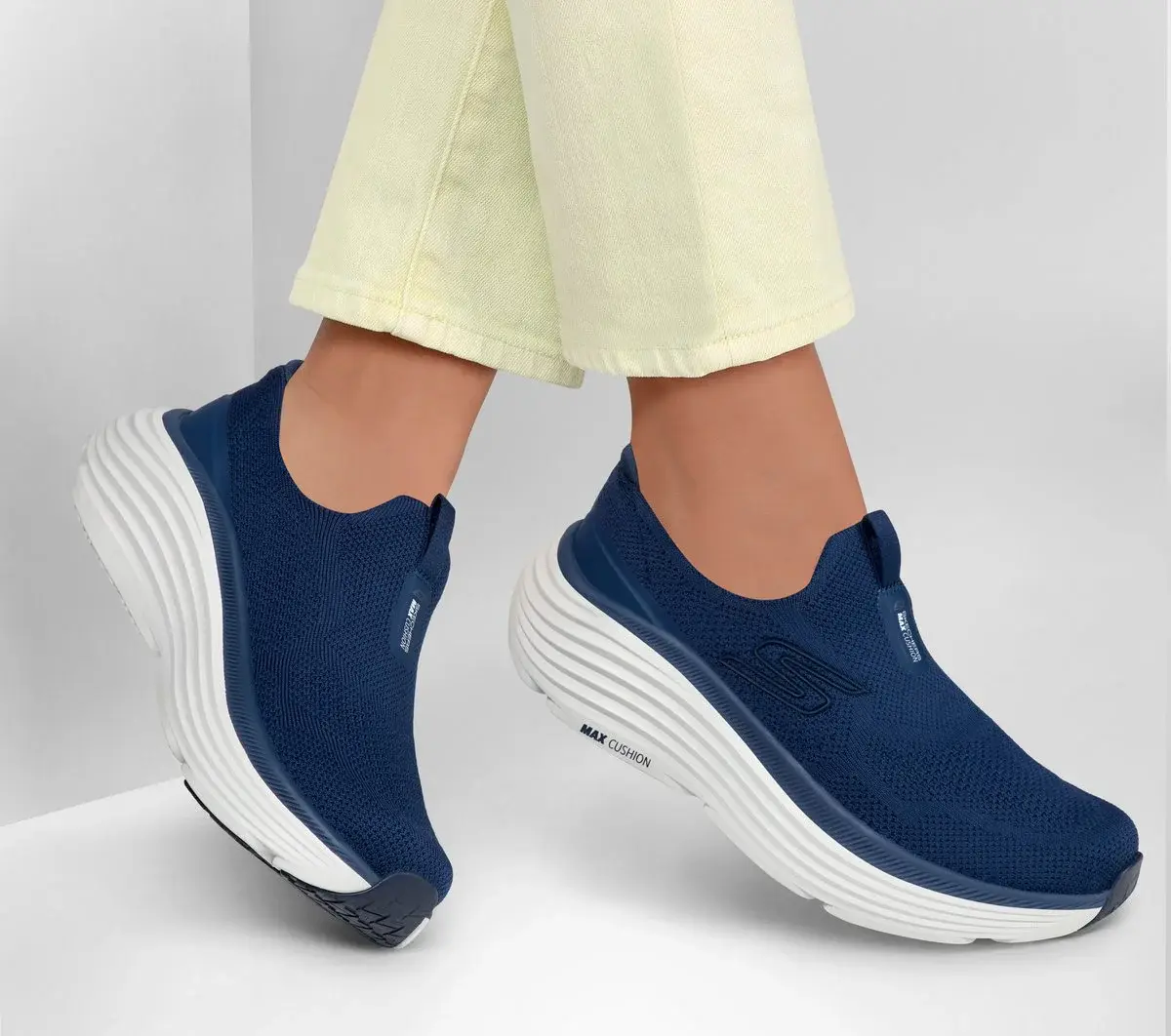 Max Cushioning Endeavour – Sarasota