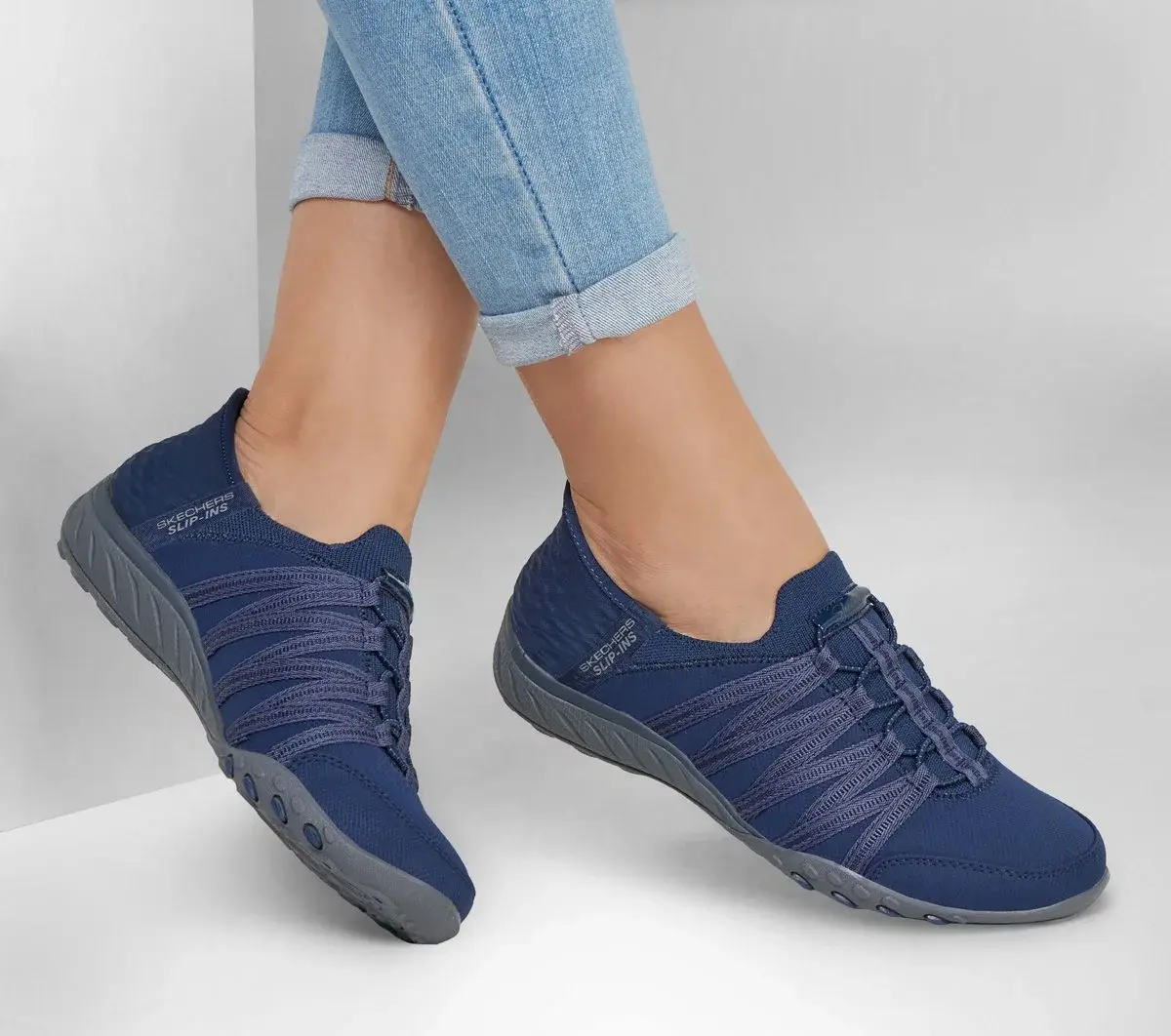 Skechers Slip-ins Relaxed Fit: Atmen Sie leicht – rollen Sie mit mir
